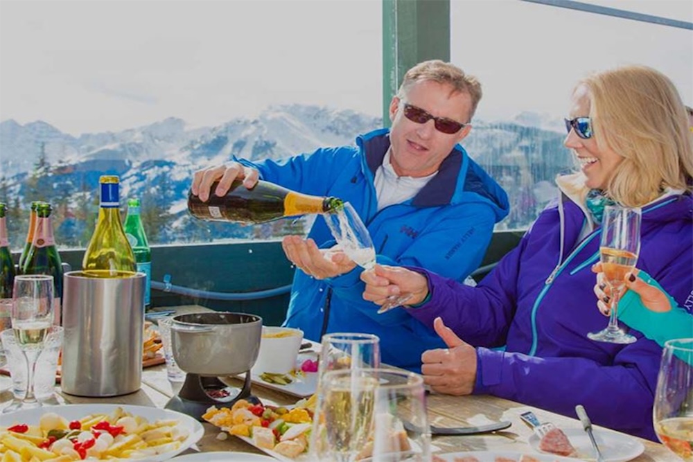 folks enjoying apres ski aspen